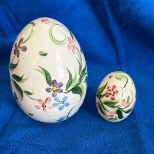 Pair of Floral Ceramic Decorative Eggs - White with Multicolor Flowers
